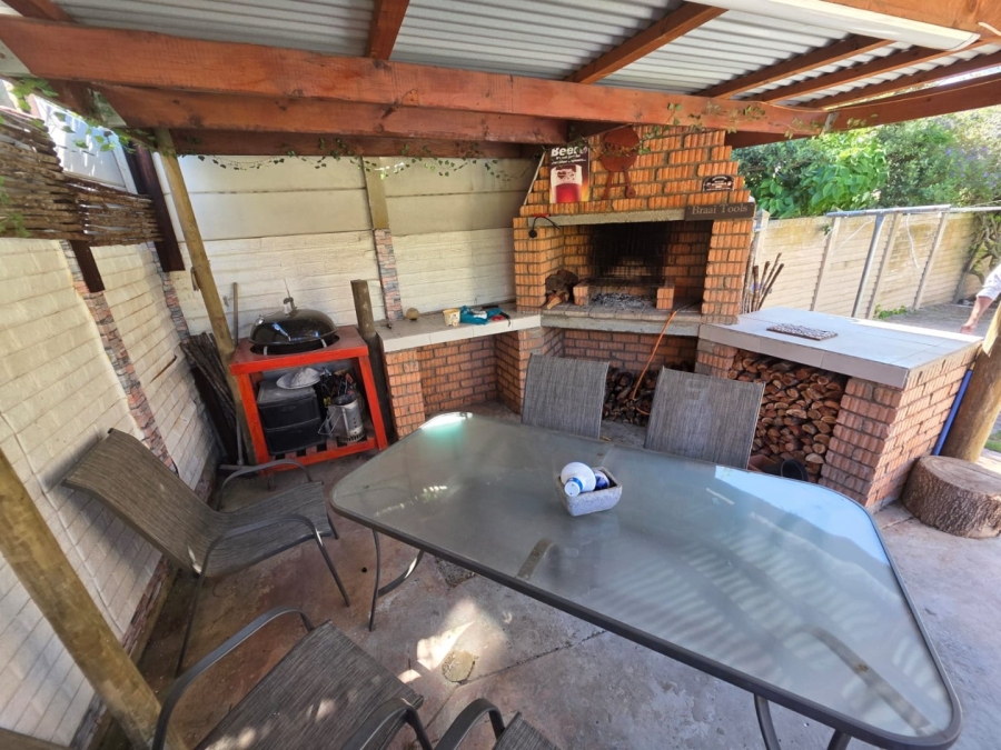 4 Bedroom Property for Sale in Aston Bay Eastern Cape